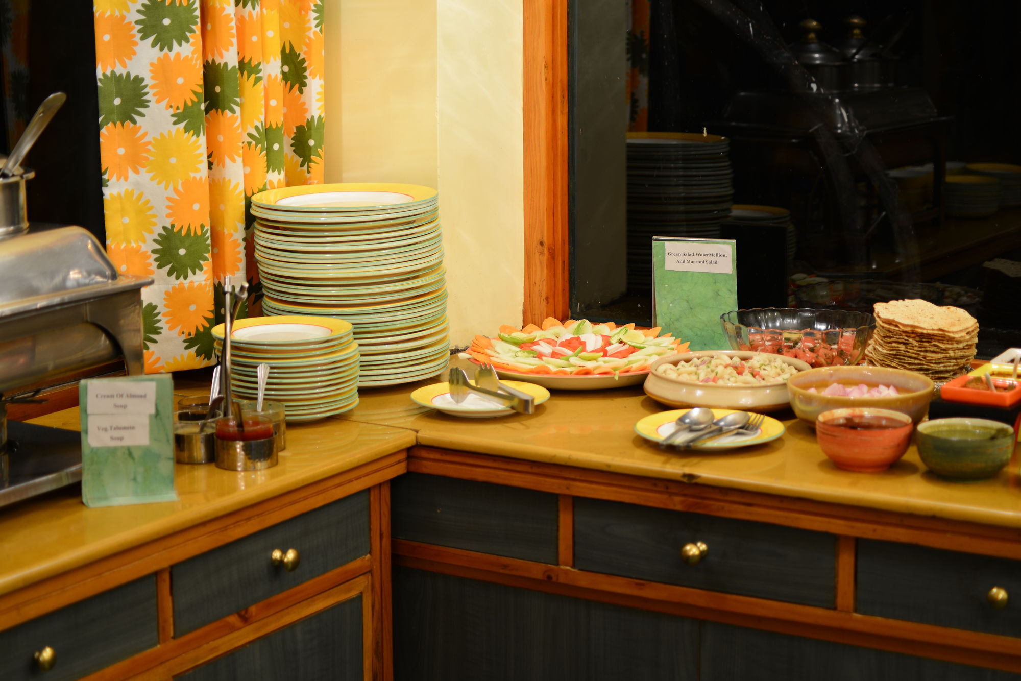Honeymoon Inn Мусори Екстериор снимка