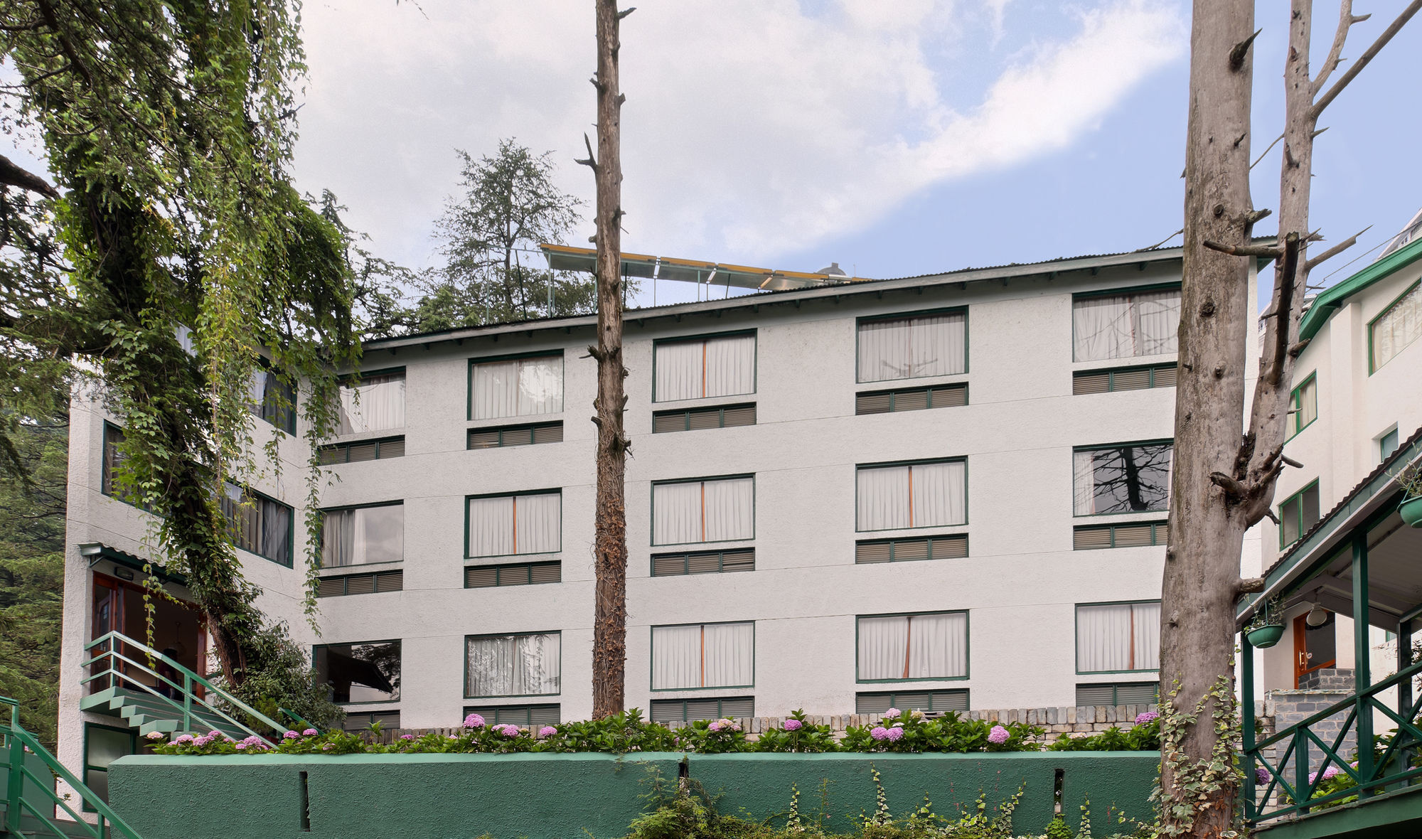Honeymoon Inn Мусори Екстериор снимка