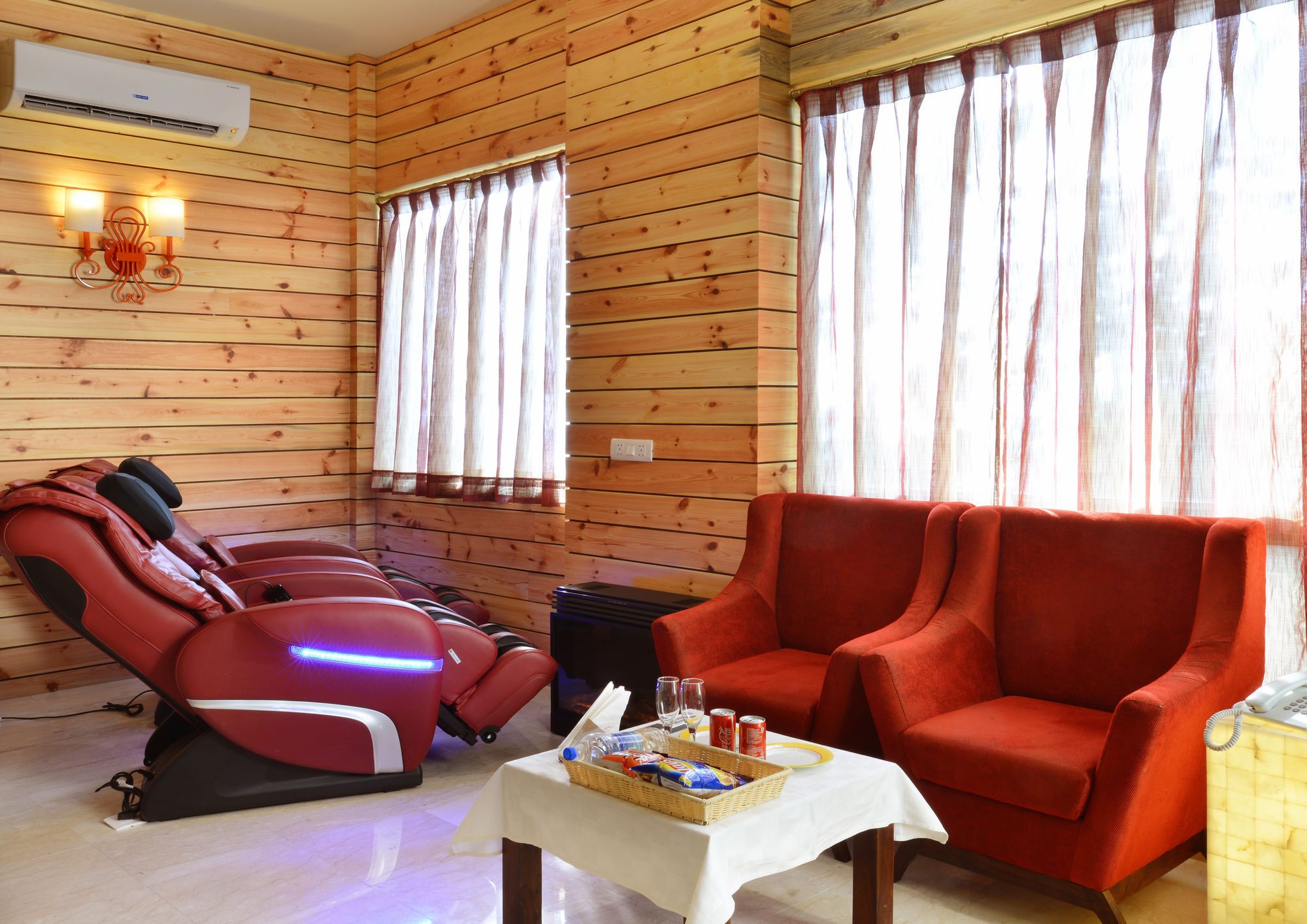 Honeymoon Inn Мусори Екстериор снимка